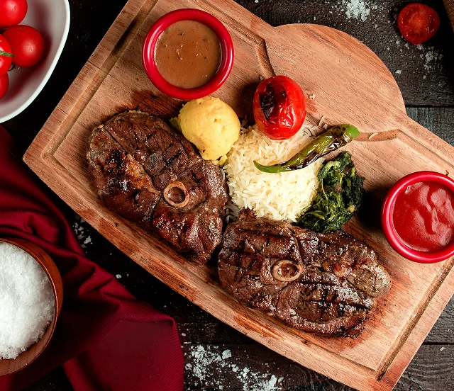 roasted-beef-cut-with-sauce-selection-2 2